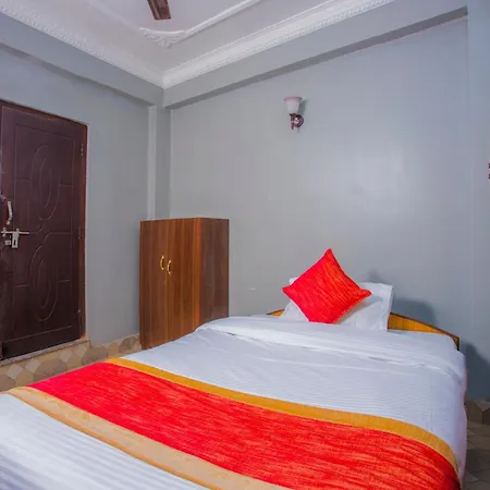 Oyo 251 Siddhi Binayak Guest House